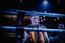 中泰足球对决，激情燃烧的绿茵战场