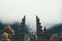 足球丛林，女兵的荣耀与挑战